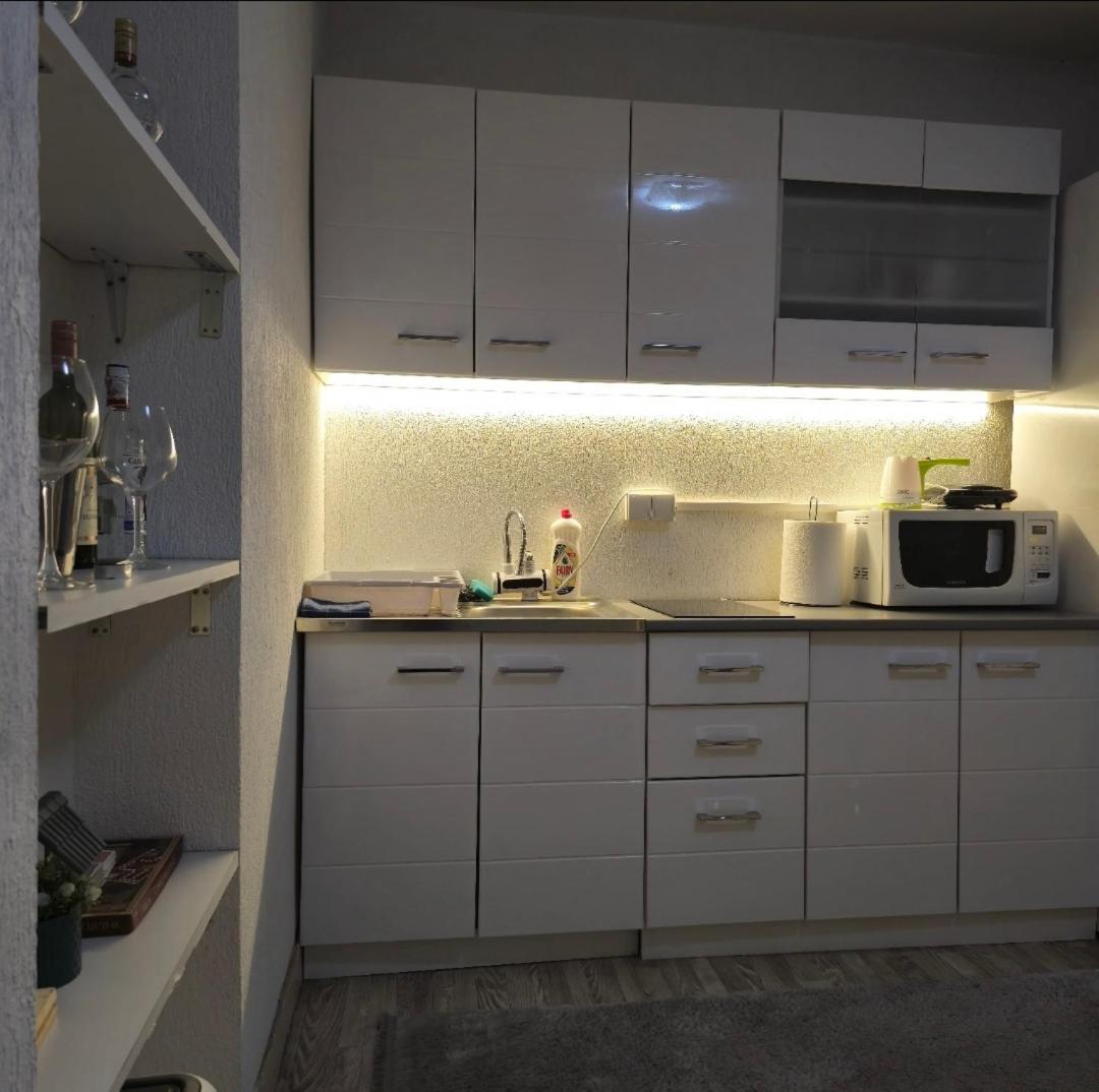Apartment Center 23 포드고리차 외부 사진